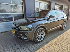 Volkswagen Tiguan - 1.5 TSI HL BUS. R. CAMERA. STUURVERWARMING. PANO. ALL.IN