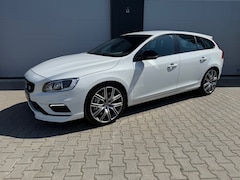 Volvo V60 - 2.0 T6 AWD POLESTAR 367PK / UKIEKE KM STAND / AUTOMAAT / VOLLEDI