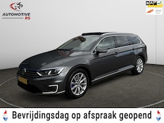 Volkswagen Passat Variant - GTE 2016 | Navi | Panodak | Camera | Trekhaak | Dealeronderhouden