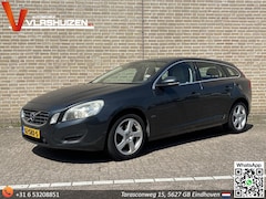 Volvo V60 - 2.0 D3 Momentum Automaat | Leder | Climate | Cruise | Navi | PDC | Stoelverwarming |