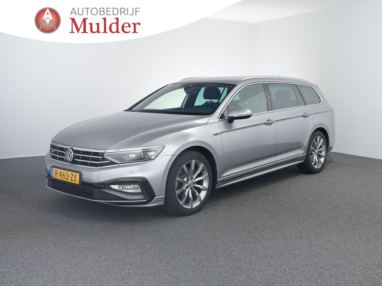 Volkswagen Passat Variant - 1.5 TSI R-Line Business + | Matrix Light | Carplay | Camera | 18inch | - AutoWereld.nl