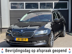 Skoda Superb Combi - 1.6 TDI Style Business Ex BPM, Pano, Xenon/Led, Memory Stoel, Camera, NAP