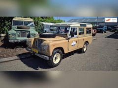 Land Rover 109 - Stationwag. lijn 6 cilinder Series III