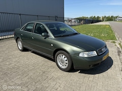 Audi A4 Limousine - 1.6 Advance