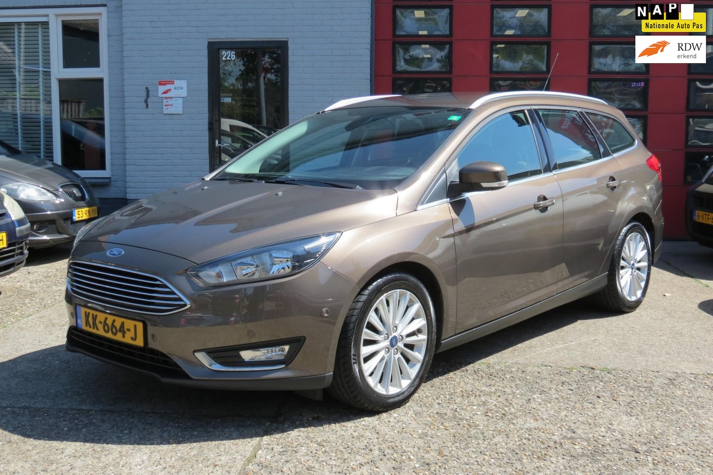 Ford Focus Wagon - 1.5 Titanium 1.5 Titanium , NAVI , PDC ,150 PK - AutoWereld.nl