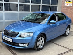 Skoda Octavia - 1.2 TSI Elegance Busines , CRUISE, HALF LEER, STOELVERW, PDC