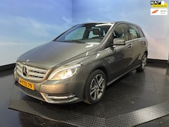 Mercedes-Benz B-klasse - 180 Prestige Navi, Clima, Stoelverw, trekhaak