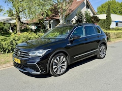 Volkswagen Tiguan - 1.5 TSI 150PK DSG 3x R-Line•Pano•HeadUp