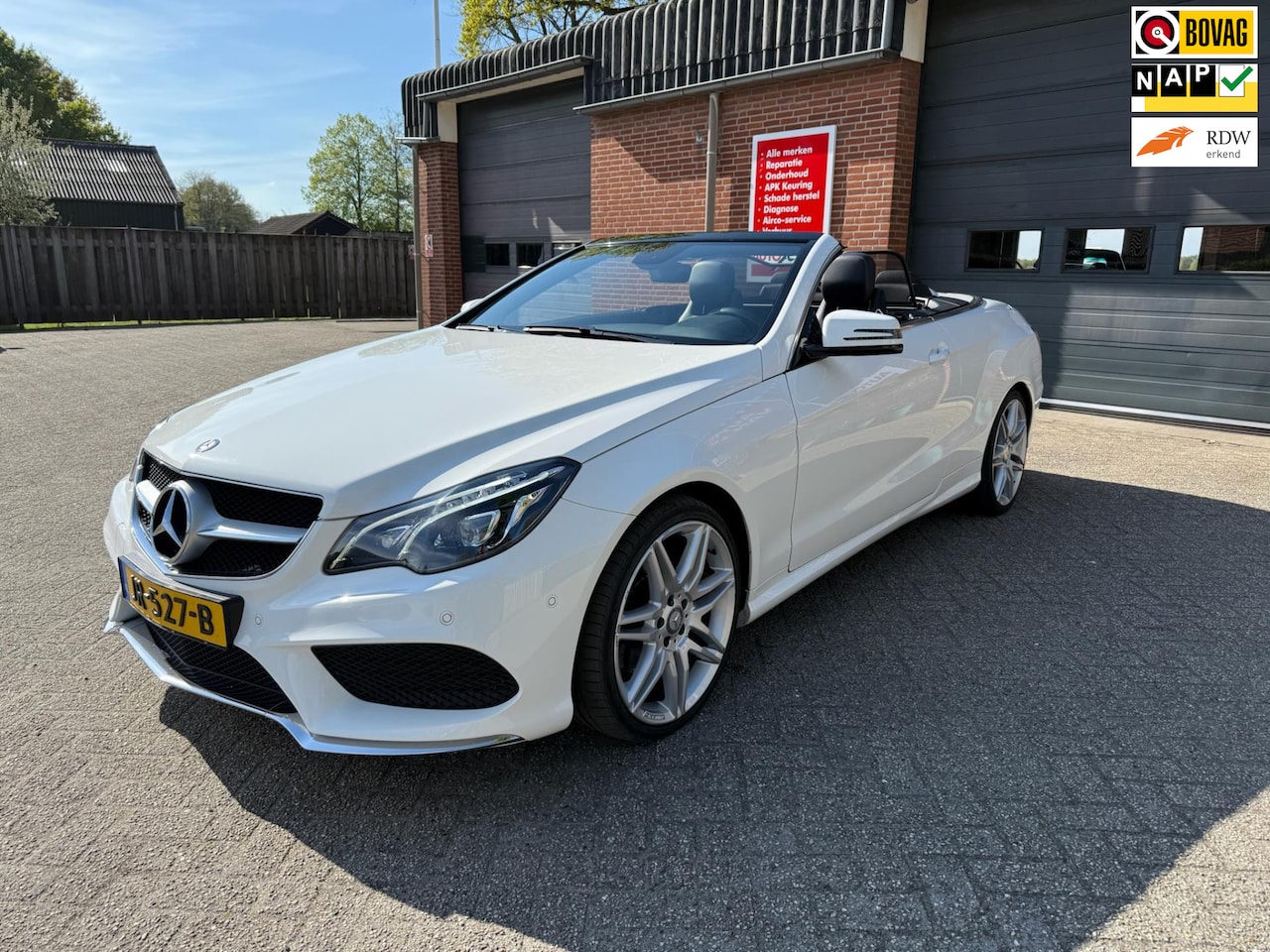 Mercedes-Benz E-klasse Cabrio - 200 AMG-Styling LED Spec. uitlaat - AutoWereld.nl