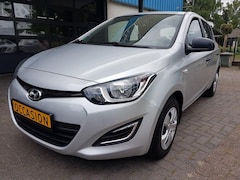 Hyundai i20 - 1200i 16V 5 DEURS AIRCO NIEUWSTAAT