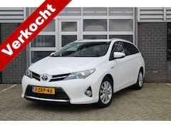 Toyota Auris Touring Sports - 1.8 Hybrid Aspiration / Camera / Navigatie / N.A.P