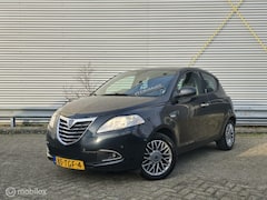 Lancia Y(psilon) - Ypsilon 0.9 TwinAir Platinum | AUT | NAVI | AIRCO