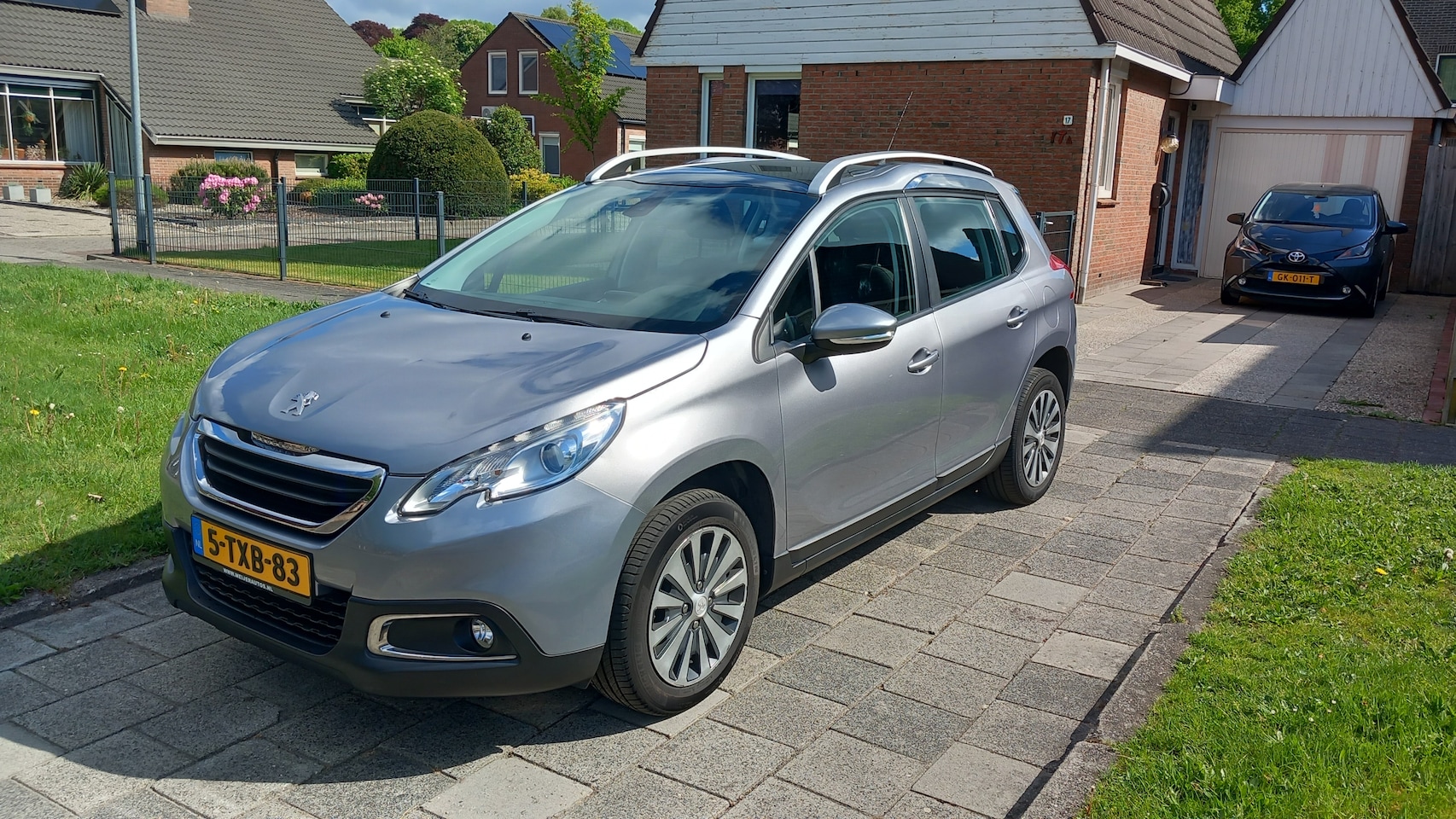Peugeot 2008 - 1.2 VTi Active Pack Premium - AutoWereld.nl