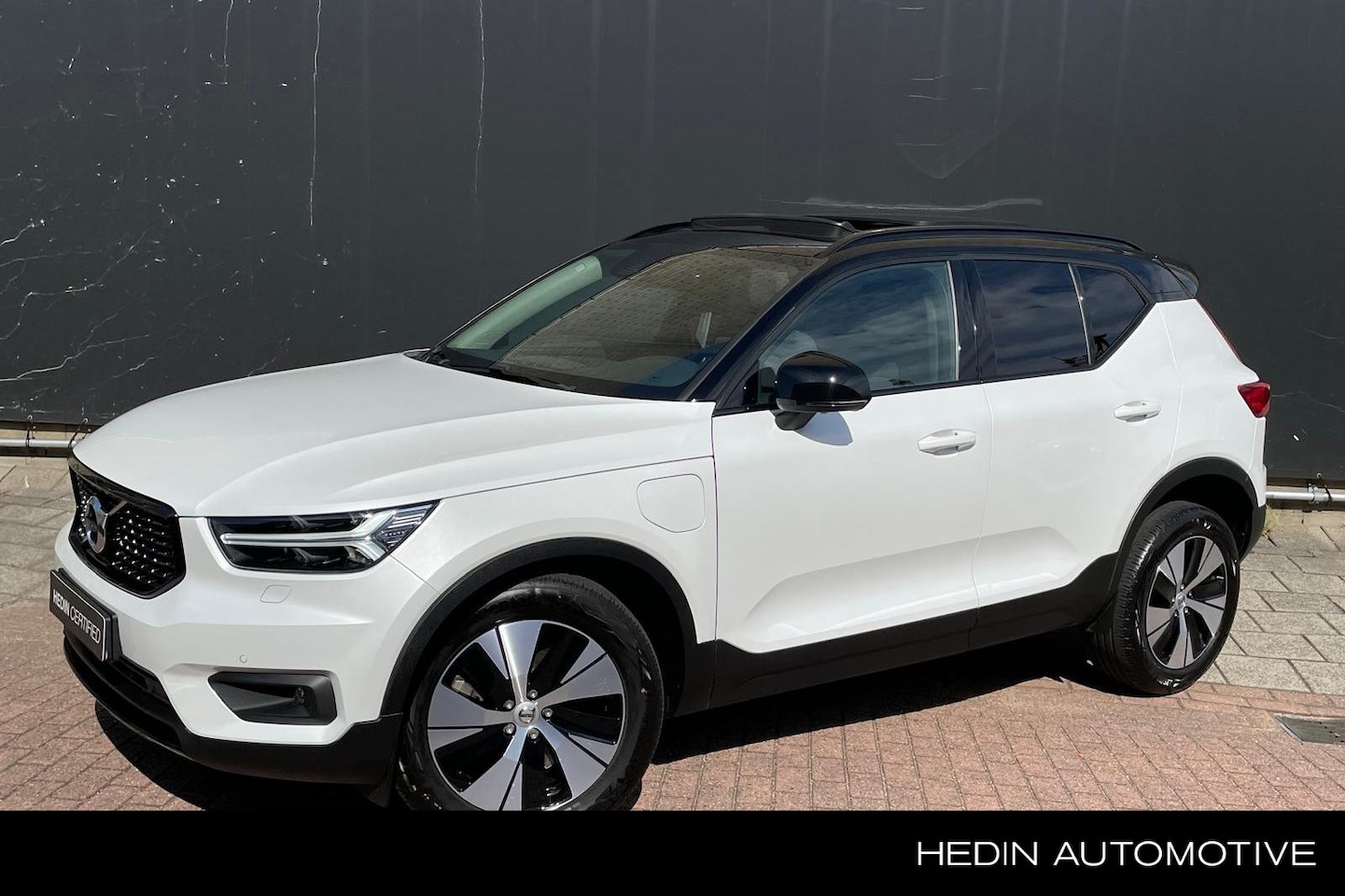 Volvo XC40 - 1.5 T5 Recharge R-Design 1.5 T5 Recharge R-Design - AutoWereld.nl