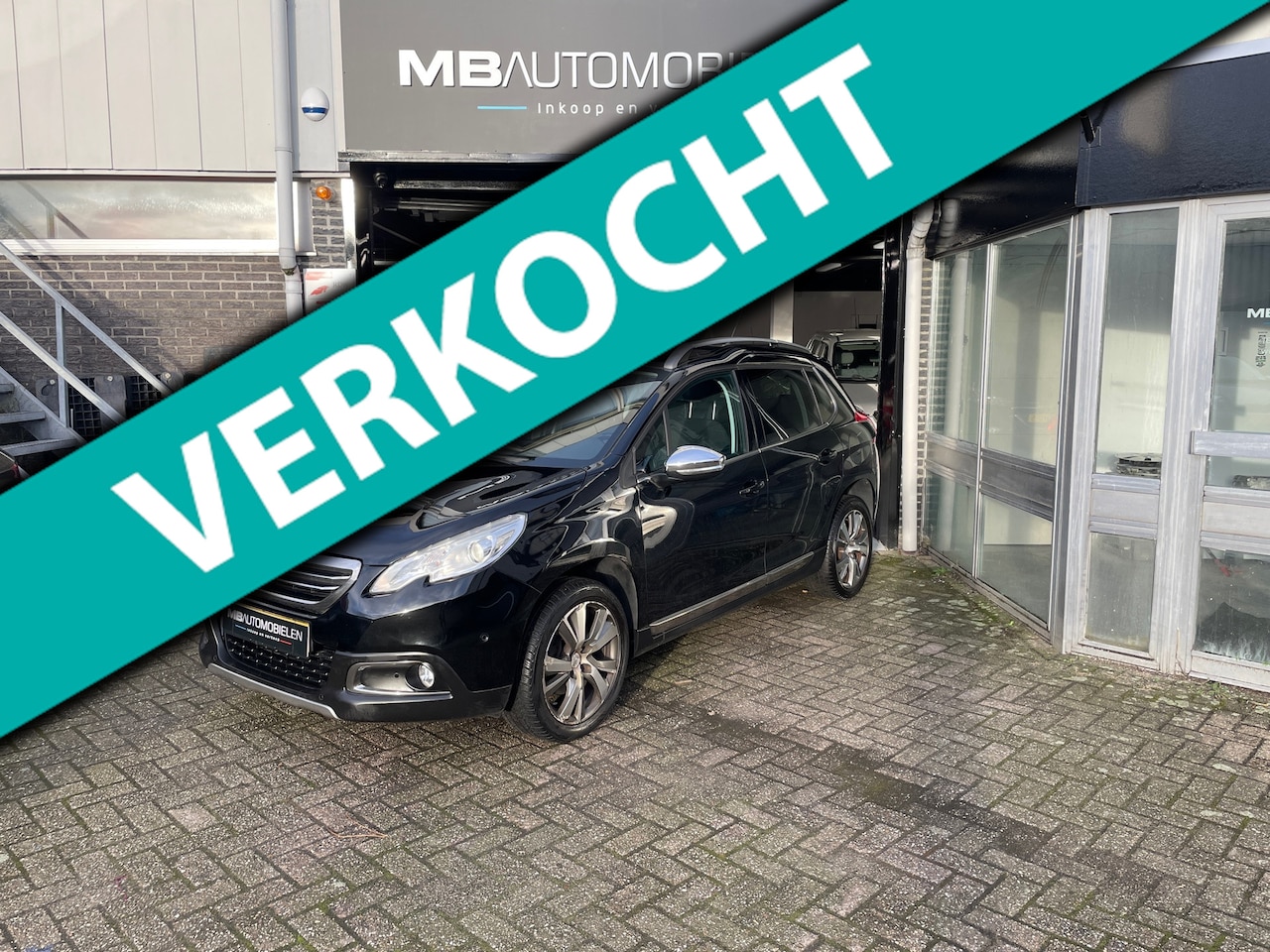 Peugeot 2008 - 1.2 PureTech /130 PK/6 Bak/1e Eigenaar/Dealer onderhouden/panoramadak!! - AutoWereld.nl