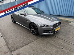 Jaguar XE - 2.0 D Portfoliol motor niet 100% leest teks goed Leder, Pano, Camera, Navi, Keyless start,