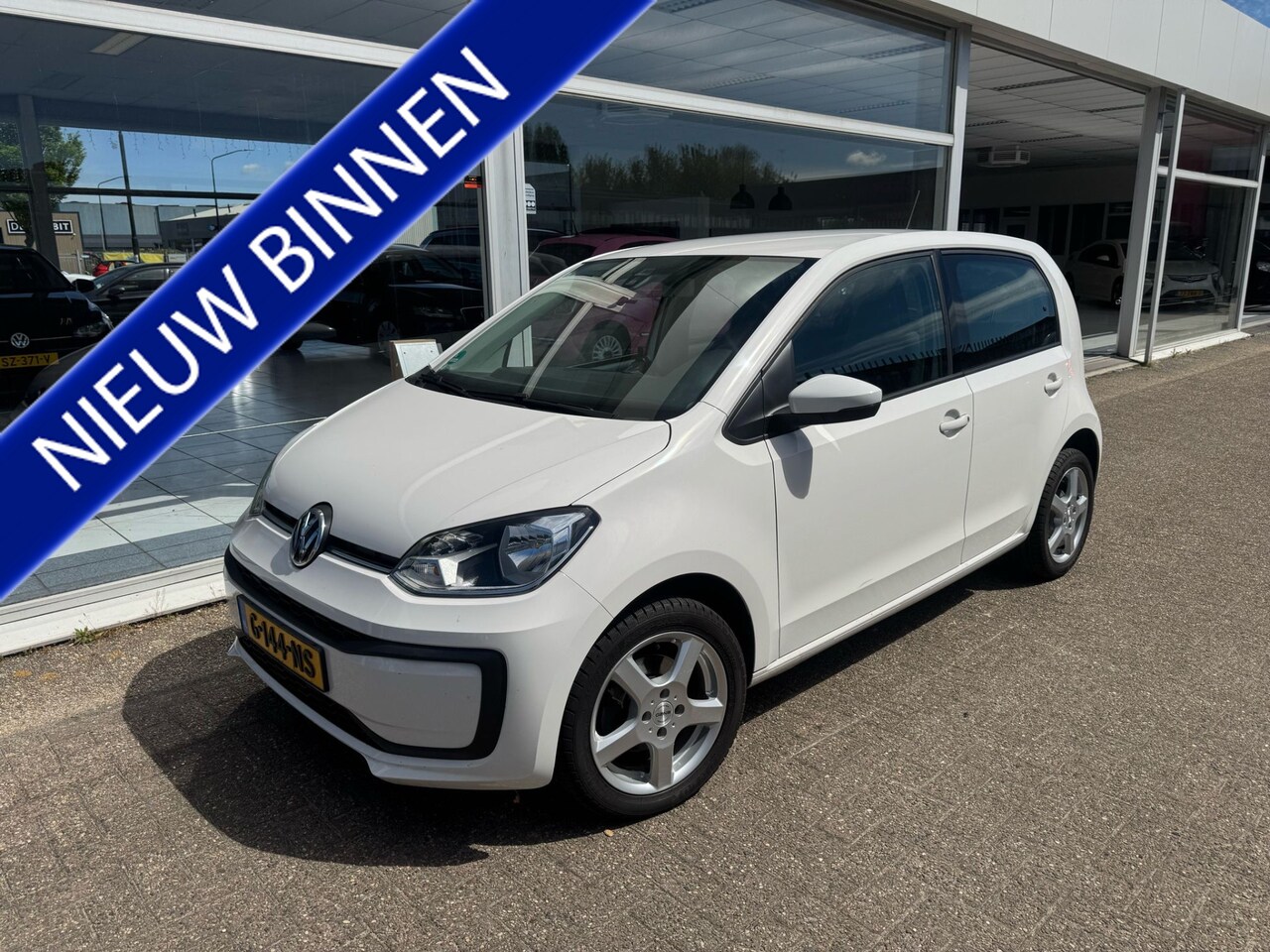 Volkswagen Up! - 1.0 BMT move up! | 5-Deurs | Airco | Elektrische ramen | APK tot 09-05-2027 | NAP | - AutoWereld.nl