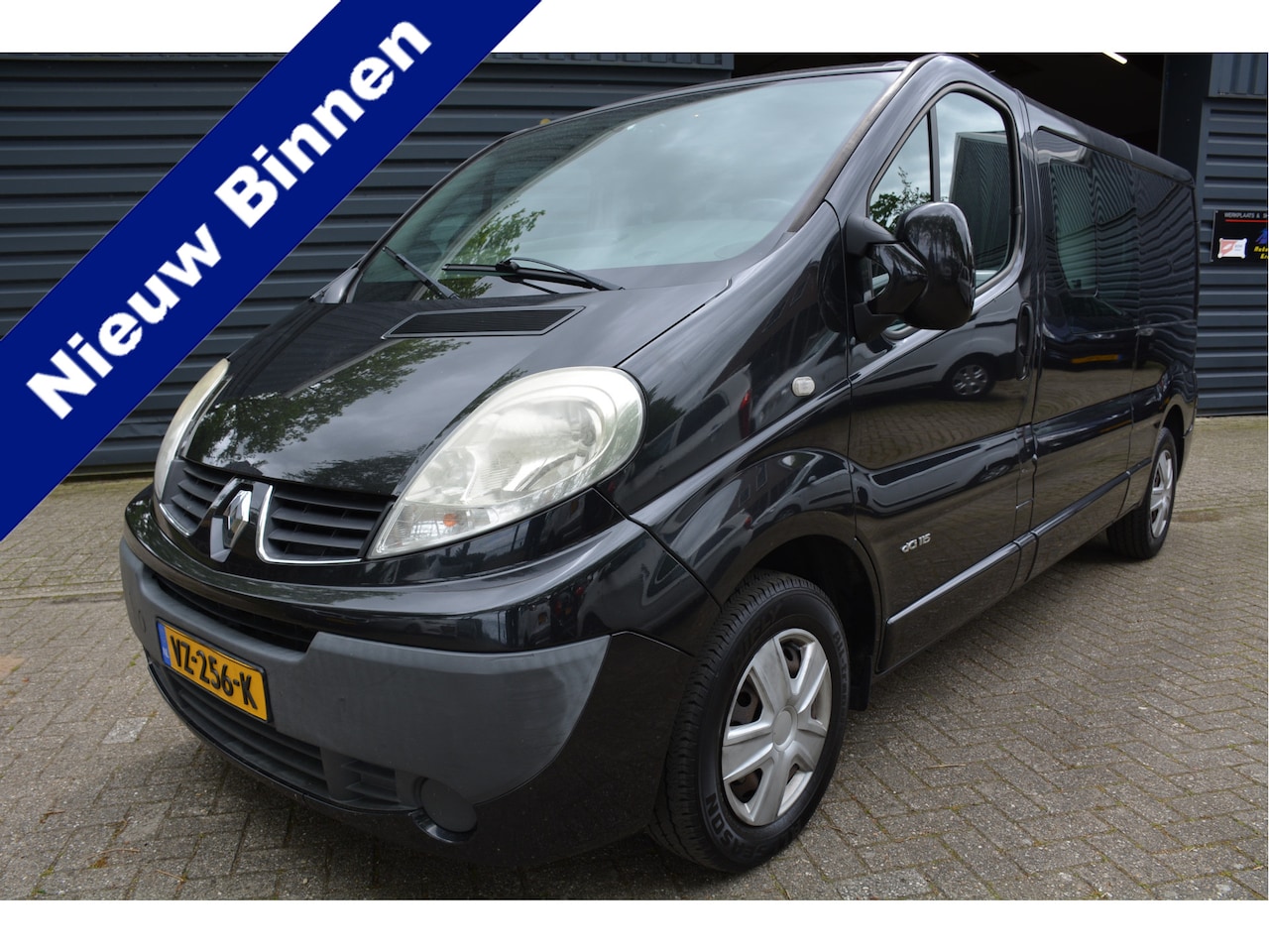 Renault Trafic - 2.0 dCi T29 L2H1 Générique DC Trekhaak Airco 6 Pers - AutoWereld.nl