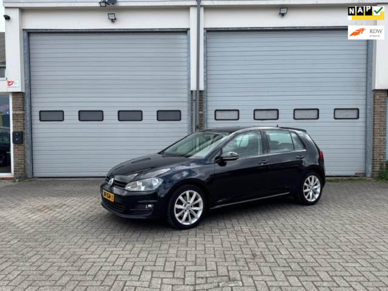 Volkswagen Golf - 1.2 TSI Trendline 1.2 TSI Trendline - AutoWereld.nl