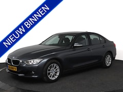 BMW 3-serie - 320i High Executive | LED | Navi | Automaat |