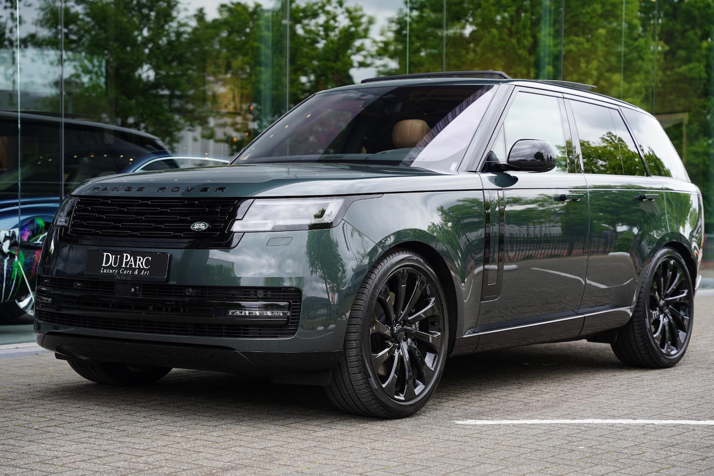 Land Rover Range Rover - P 530 V 8 Autobiography Black Pack - AutoWereld.nl