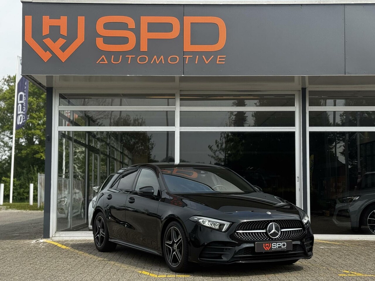 Mercedes-Benz A-klasse - 180 Business Solution AMG|Sfeerlicht|Night - AutoWereld.nl