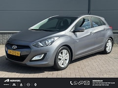 Hyundai i30 - 1.6 GDI i-Vision / Eerste eigenaar / Trekhaak / 1400KG Trekgewicht / Navigatie / Achteruit