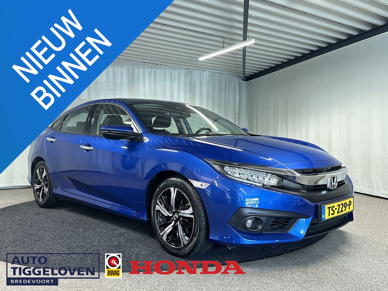 Honda Civic - 1.5 i-VTEC Executive Automaat | Leder | Schuifdak - AutoWereld.nl