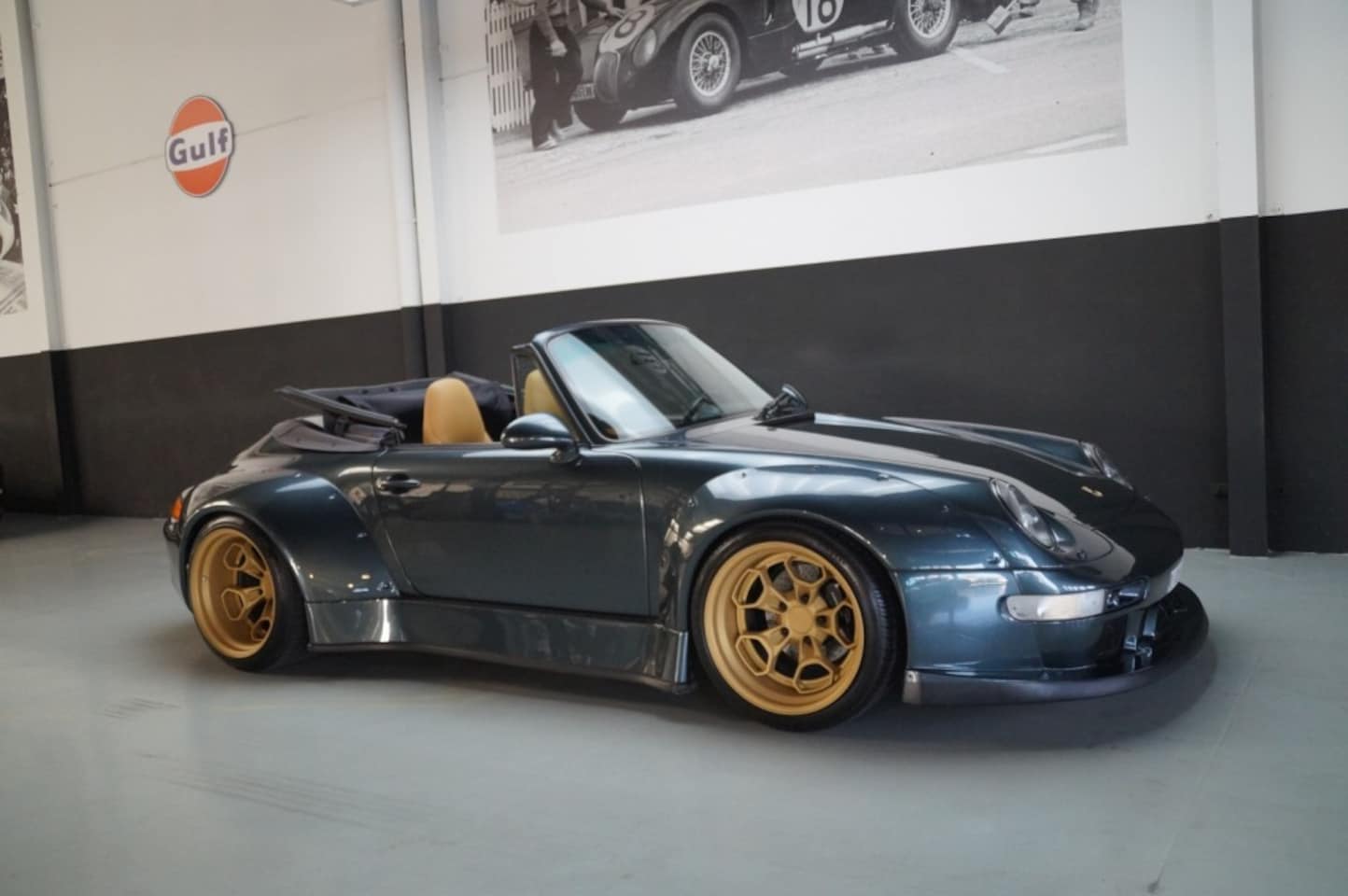 Porsche 911 - RWB Europe #13 Porsche 911-993 Convertible (1995) - AutoWereld.nl