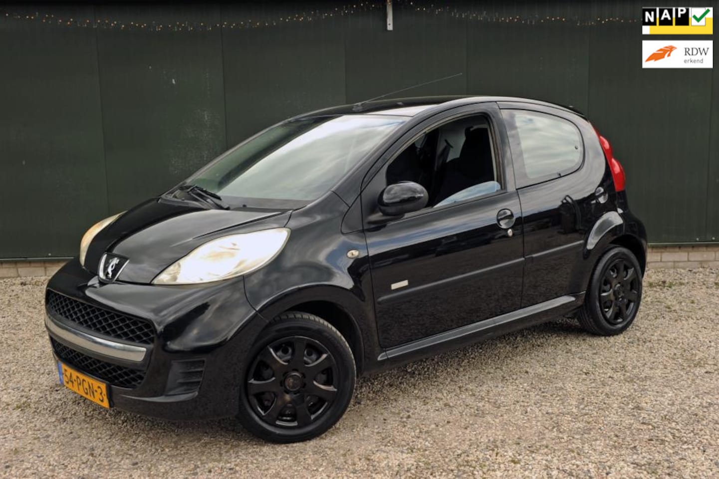 Peugeot 107 - 1.0-12V Millesim 200/AIRCO/VIJFDEURS/NEDERLANDSEAUTO/ - AutoWereld.nl
