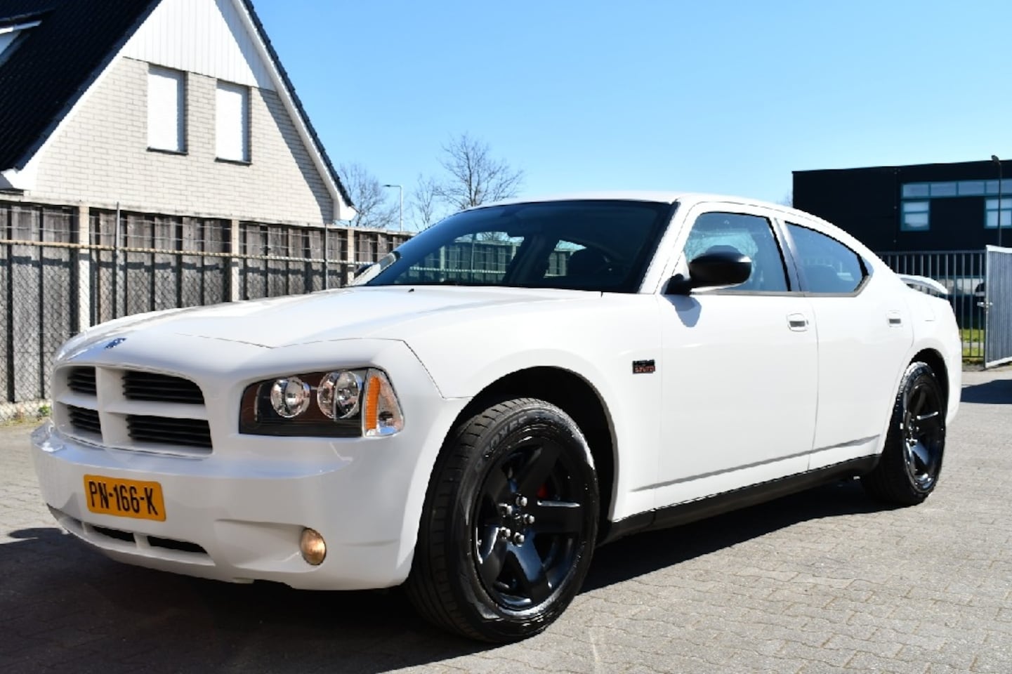 Dodge Charger - HEMI 5.7 V8 346PK *UNIEK* CUSTOM EXHAUST - AutoWereld.nl