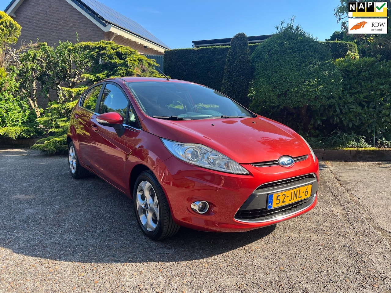 Ford Fiesta - 1.4 Titanium Automaat, ECC, PDC, dealer onderhouden! - AutoWereld.nl