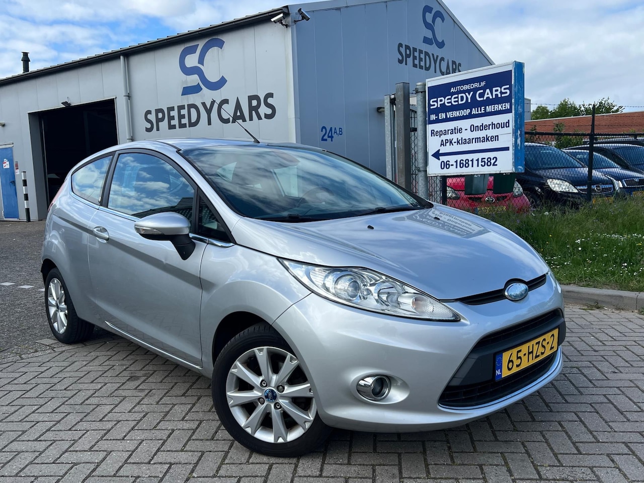 Ford Fiesta - 1.4 Ghia 2009 Clima PDC LM Velgen - AutoWereld.nl
