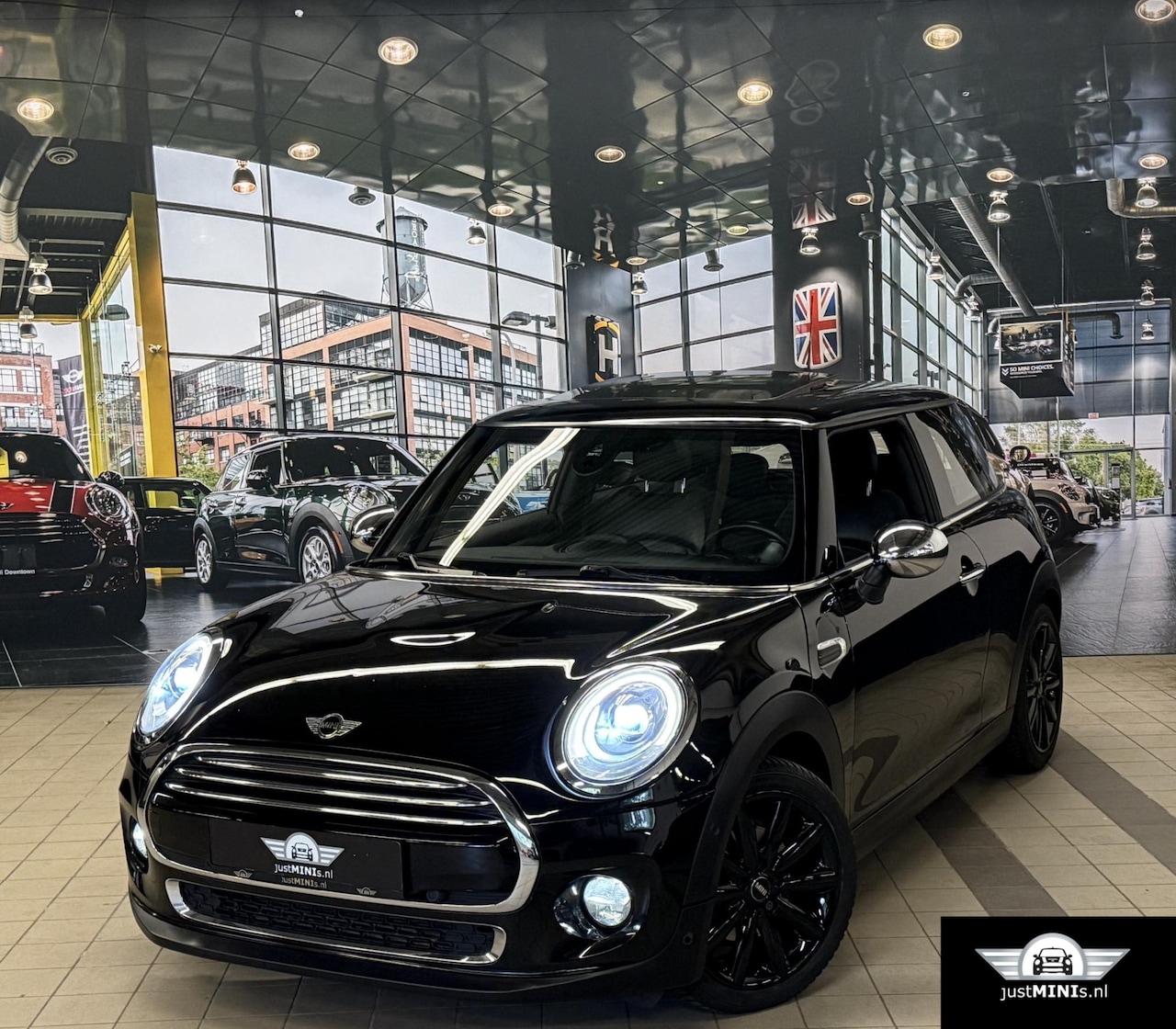 MINI Cooper - CHILLI AUT PANO LEDER LED - AutoWereld.nl