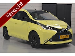 Toyota Aygo - 1.0 VVT-i x-cite // 122.000 km // AIRCO // CAMERA //