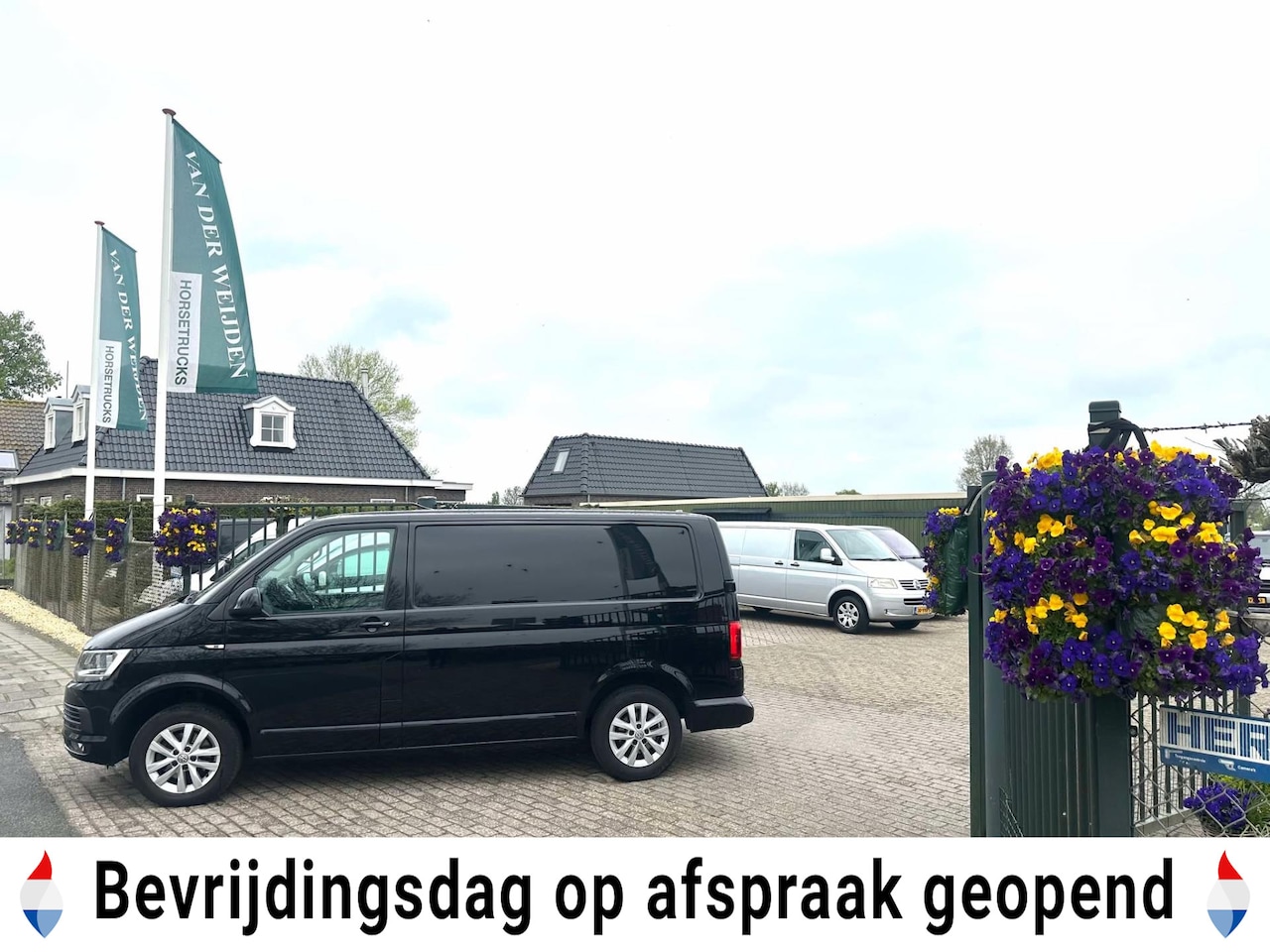 Volkswagen Transporter - 2.0 TDI L1 Airco/Cruise 3 Pers. EURO 6 - AutoWereld.nl