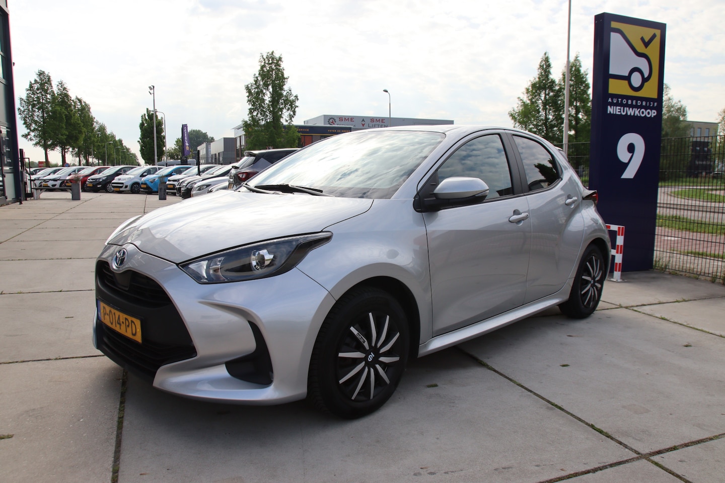 Toyota Yaris - 1.5 Hybrid Sparco Clima, Carplay-Camera, Cruise, NL Auto Aanbieding! - AutoWereld.nl