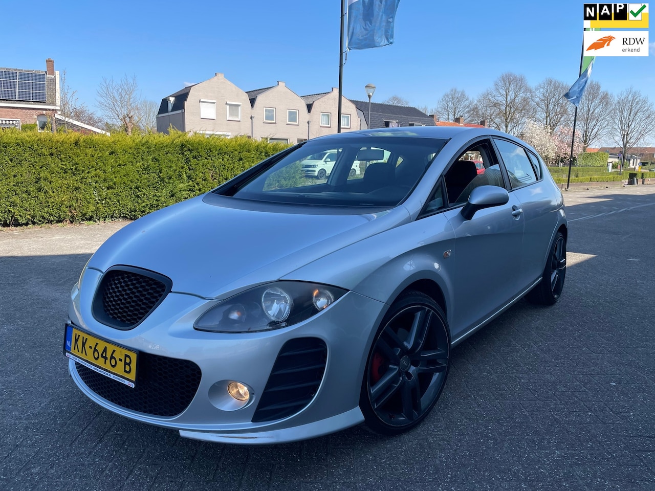 Seat Leon - 2.0 FSI Reference CLIMA/APK4-2026 - AutoWereld.nl