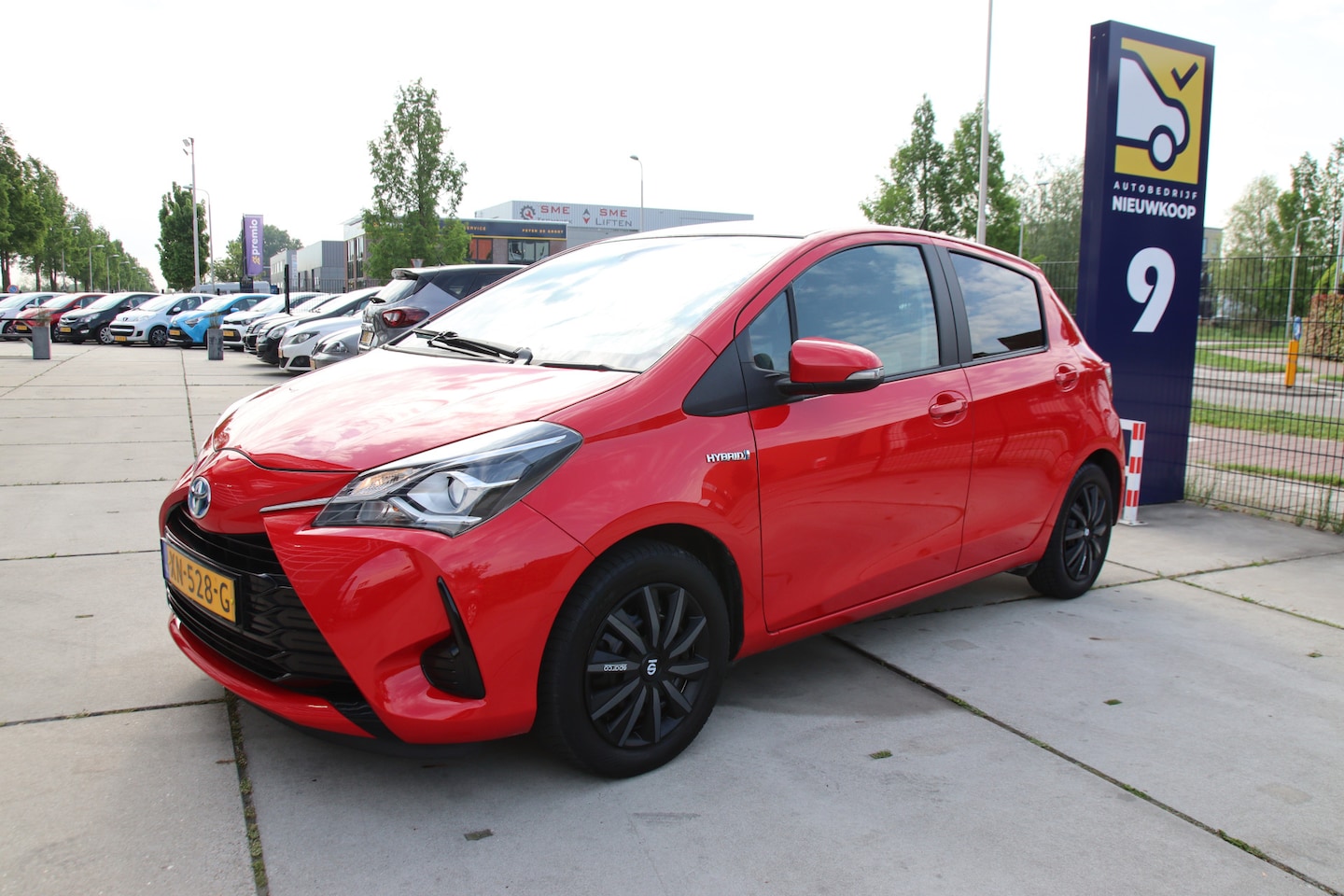 Toyota Yaris - 1.5 Hybrid Sparco, trekhaak, Camera, Cruise, Nl auto Aanbieding! - AutoWereld.nl