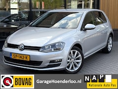 Volkswagen Golf - 1.2 TSI Camera, Navigatie, Trekhaak, Garantie