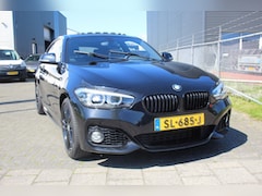 BMW 1-serie - 118i High Exec 118i M-Sport Pano Memory stoel Black on Black Nie