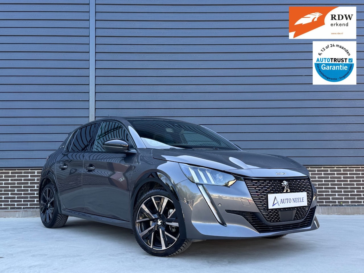 Peugeot 208 - 1.2 130 pk GT Pack Panoramadak, Stoelverw, Dodehoek - AutoWereld.nl