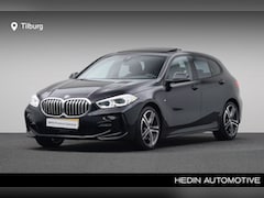 BMW 1-serie - 118i Executive Edition M Sport pakket | Achteruitrijcamera | DAB-Tuner | Glazen Panoramada