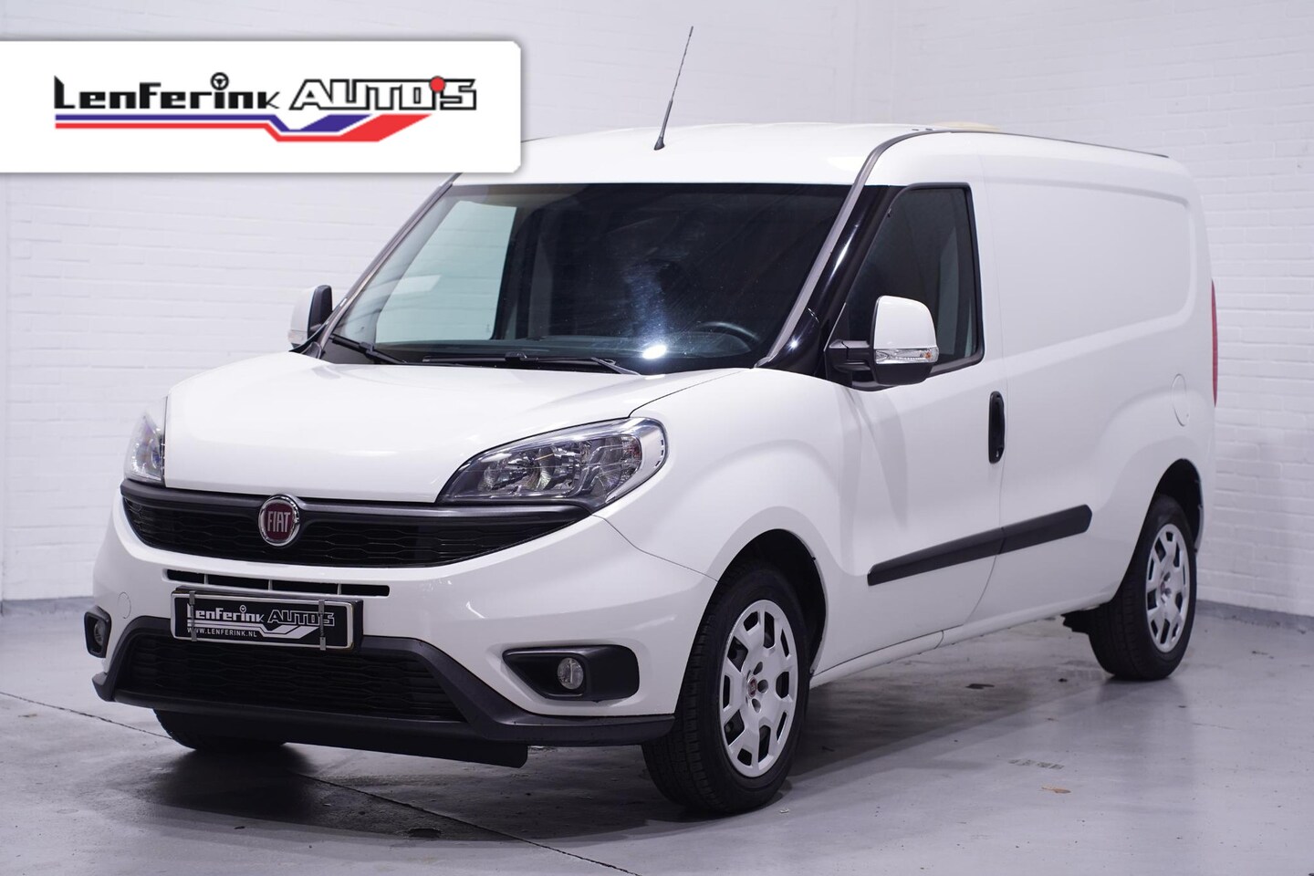 Fiat Doblò Cargo - 1.3 MJ 95 pk L2H1 Maxi SX Navi, Trekhaak Airco, PDC achter, Lange Uitvoering, NAP, 1e Eige - AutoWereld.nl