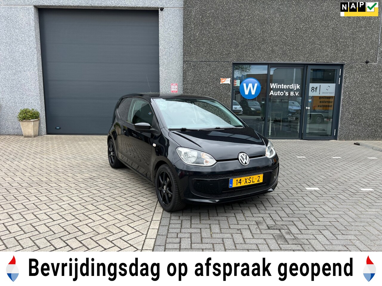 Volkswagen Up! - 1.0 move up! Airco Navigatie 6MaandenGarantie - AutoWereld.nl