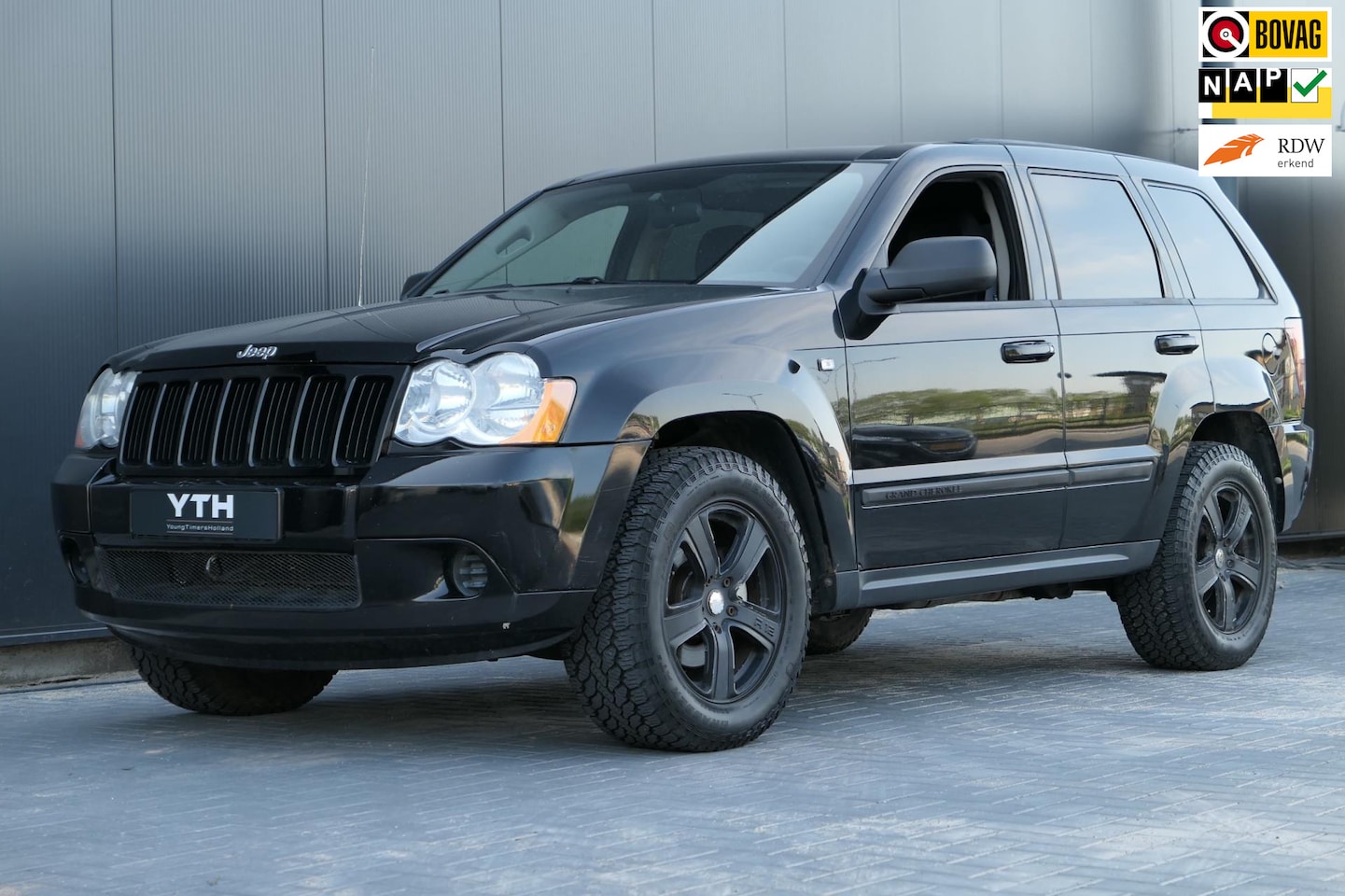 Jeep Grand Cherokee - 3.7 V6 Laredo LPG G3 Leder Trekhaak Youngtimer - AutoWereld.nl