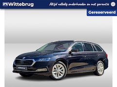 Skoda Octavia Combi - 1.4 TSI iV PHEV Style Panoramadak / LED+ / 18 inch / Memory stoelen/ Skoda