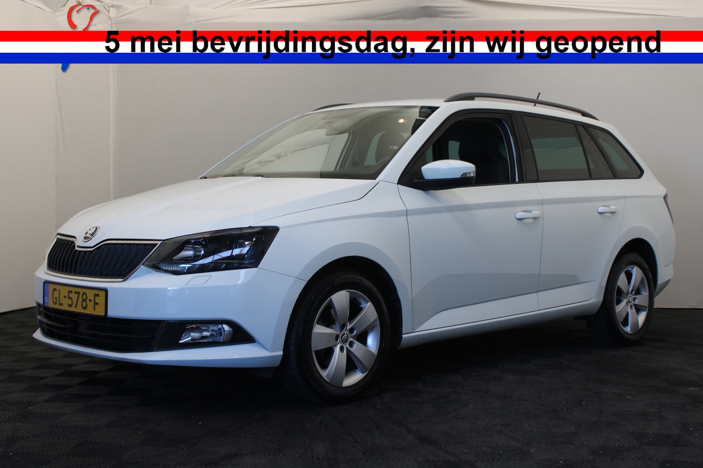 Skoda Fabia Combi - 1.2 TSI Ambition |Stoelverwarming|Carplay| *Bevrijdingsdag geopend* - AutoWereld.nl