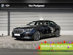 BMW 5-serie - Sedan 520i M Sport / Innovation Pack / trekhaak / Selections