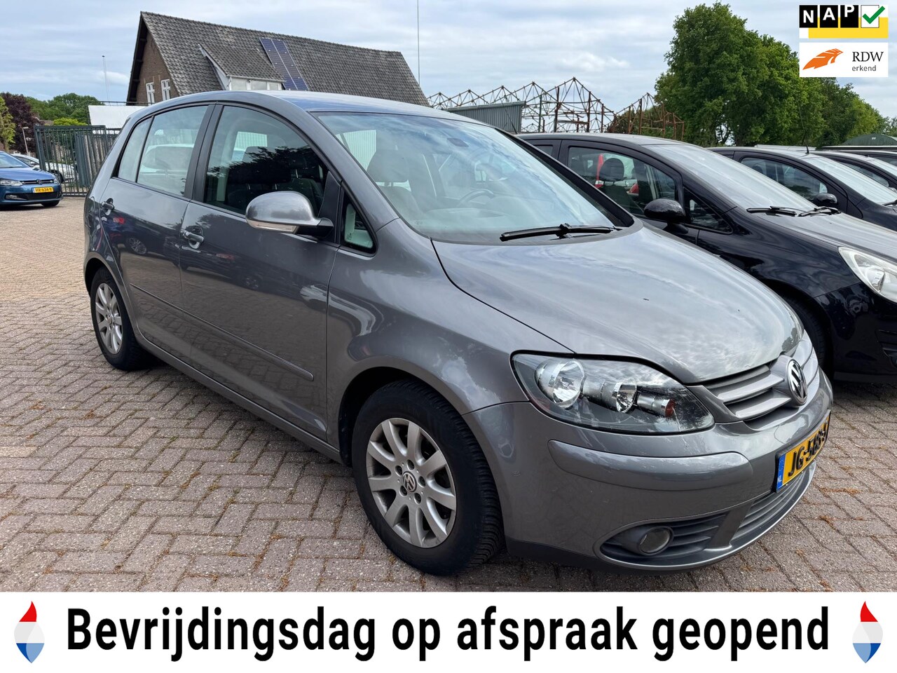 Volkswagen Golf Plus - 2.0 FSI Sportline Business AUTOMAAT AIRCO APK 03-2026 - AutoWereld.nl